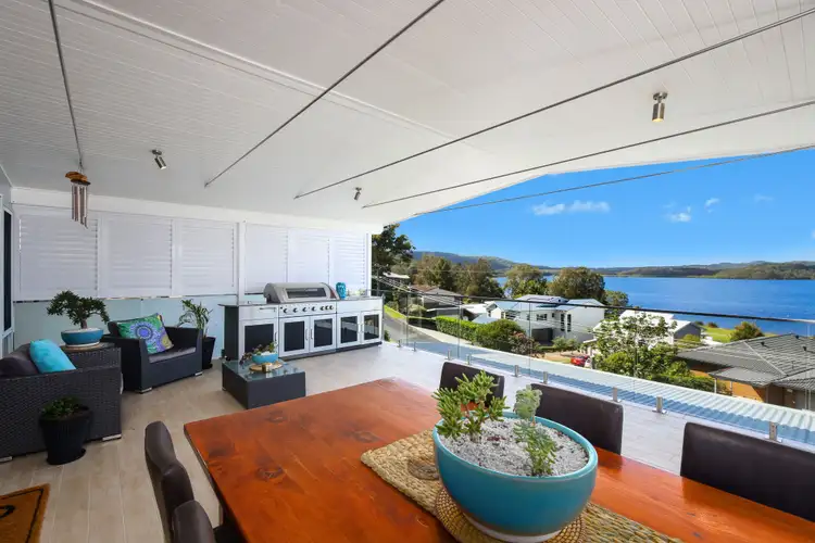 89 Broadwater Drive, Saratoga NSW 2251
