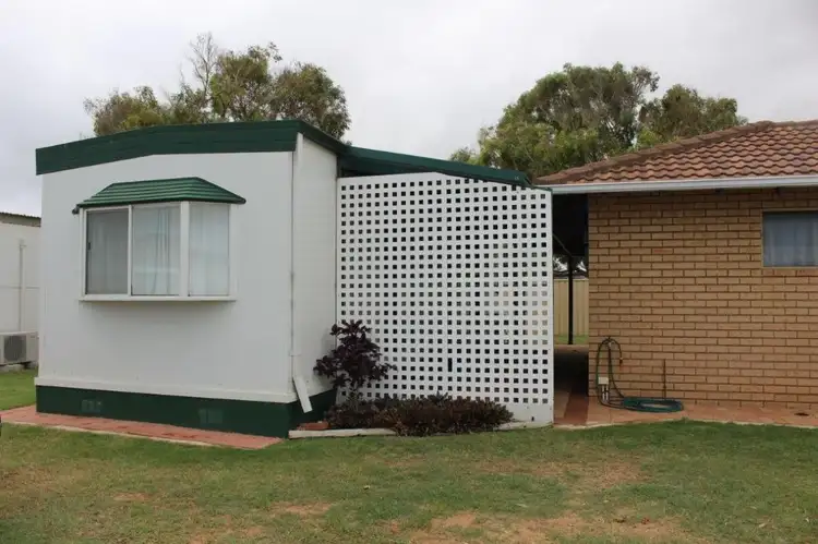 4/123 Point Leander Drive, Port Denison WA 6525