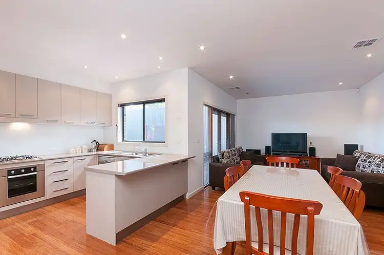 Fifth view of Homely unit listing, 2/95 Dianne Avenue, Craigieburn VIC 3064