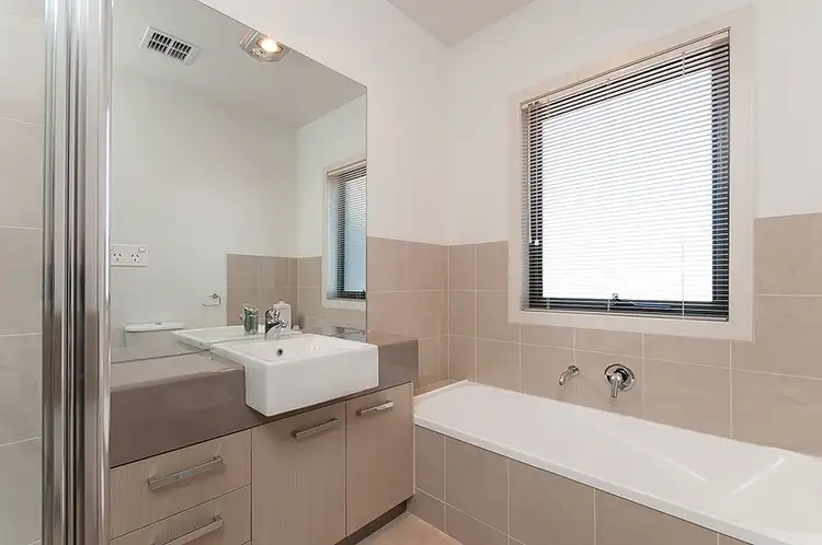 Sixth view of Homely unit listing, 2/95 Dianne Avenue, Craigieburn VIC 3064