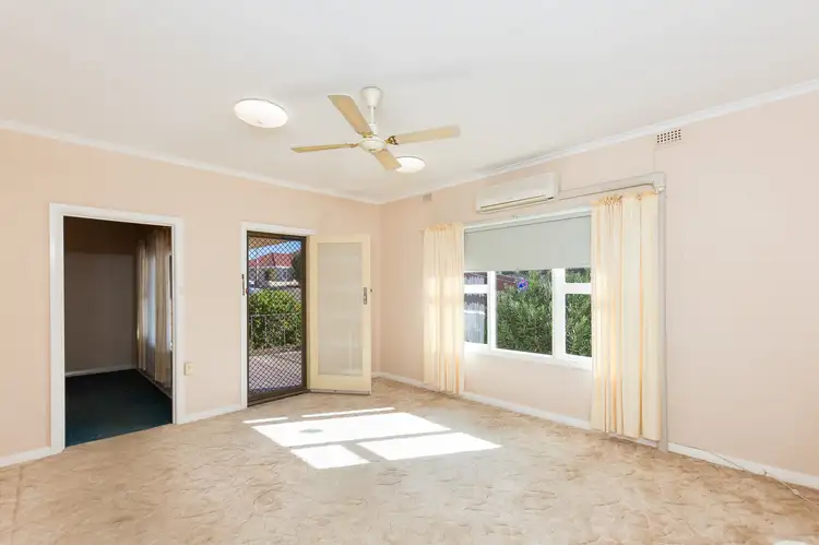 Fourth view of Homely house listing, 10 Leslie Street, Murray Bridge SA 5253