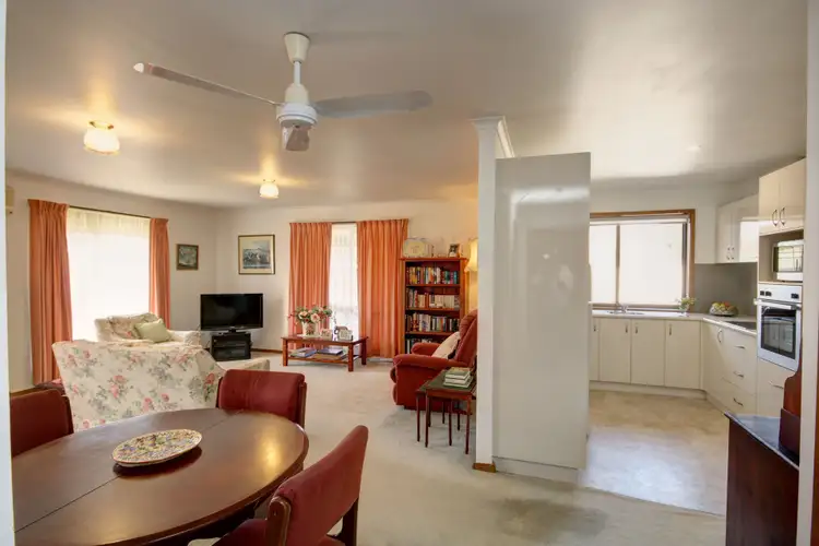 Fourth view of Homely unit listing, 2/17 Fraser Street, Rochester VIC 3561