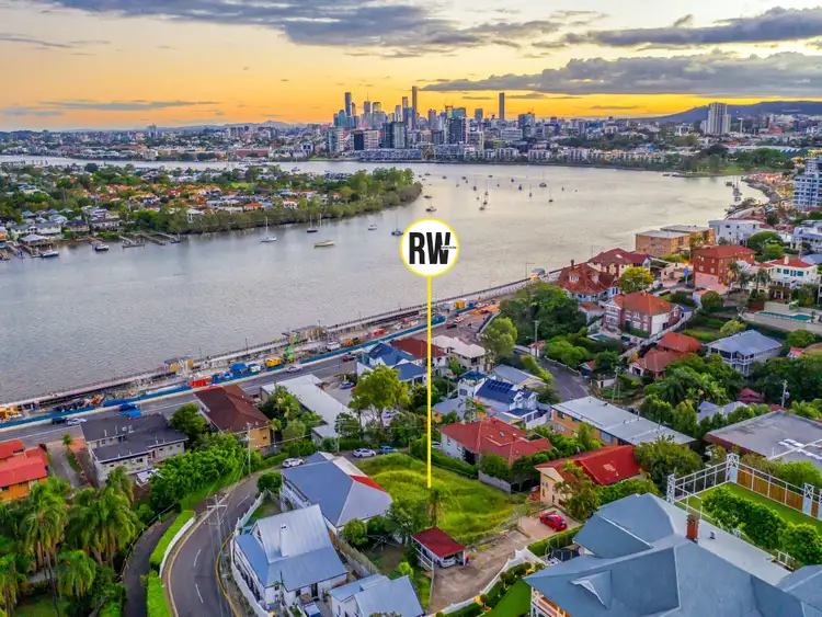 34 Crescent Road, Hamilton QLD 4007