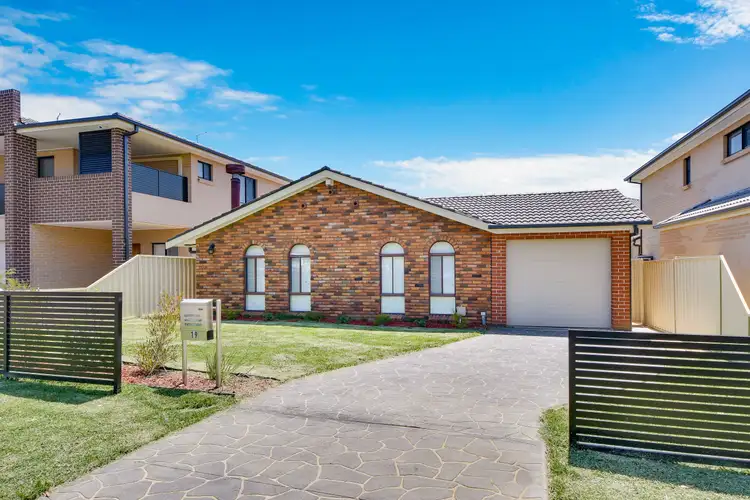 19 Guernsey Avenue, Minto NSW 2566