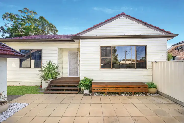 1/5 Albert Street, Unanderra NSW 2526