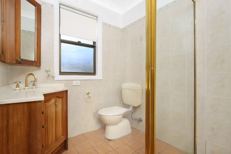 Sixth view of Homely villa listing, 1/5 Albert Street, Unanderra NSW 2526