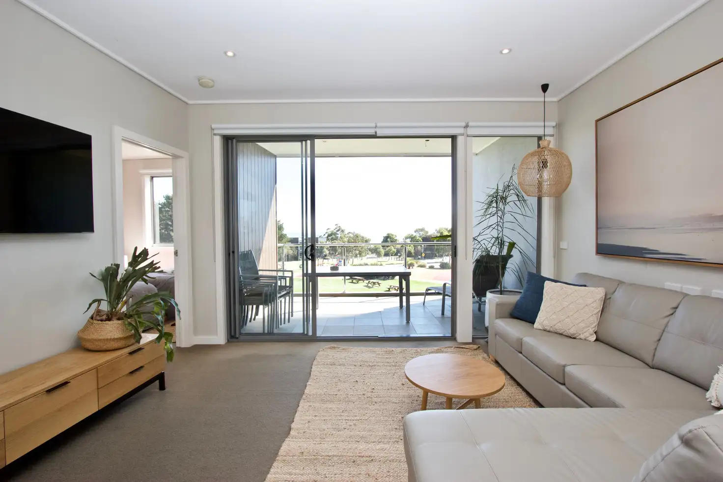 Main view of Homely unit listing, 335/17 Potters Hill Road, San Remo VIC 3925