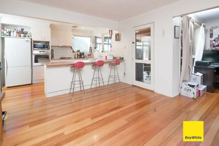 Fifth view of Homely house listing, 5 Lorraine Avenue, Langwarrin VIC 3910