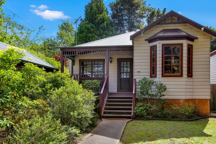 230 Hat Hill Road, Blackheath NSW 2785