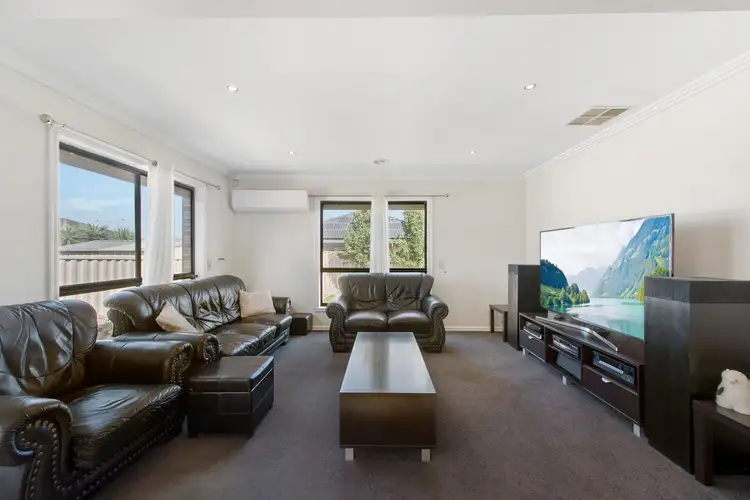 Sixth view of Homely house listing, 27 Omarama Way, Taylors Hill VIC 3037