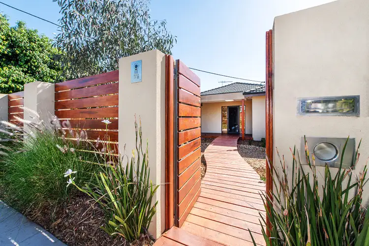 25 Bondi Road, Bonbeach VIC 3196