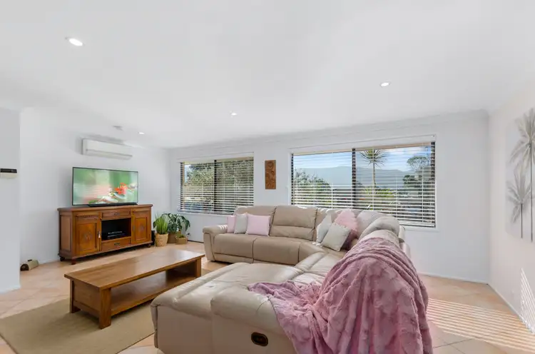 2 Armitage Avenue, Horsley NSW 2530