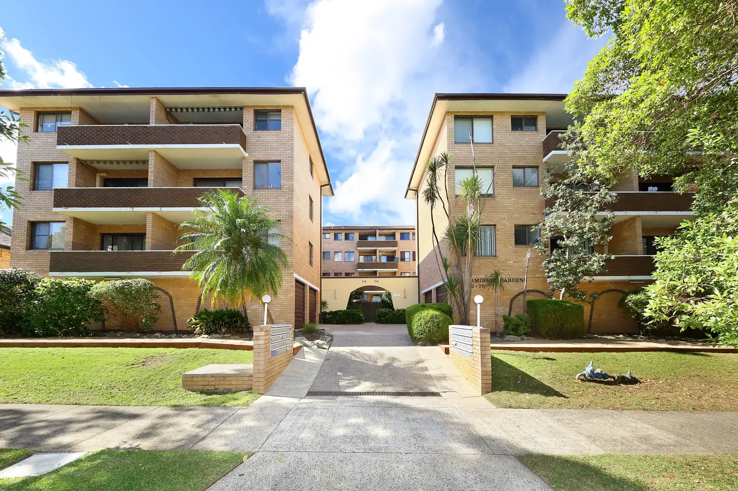 Main view of Homely unit listing, 18/72-78 Jersey Avenue, Mortdale NSW 2223