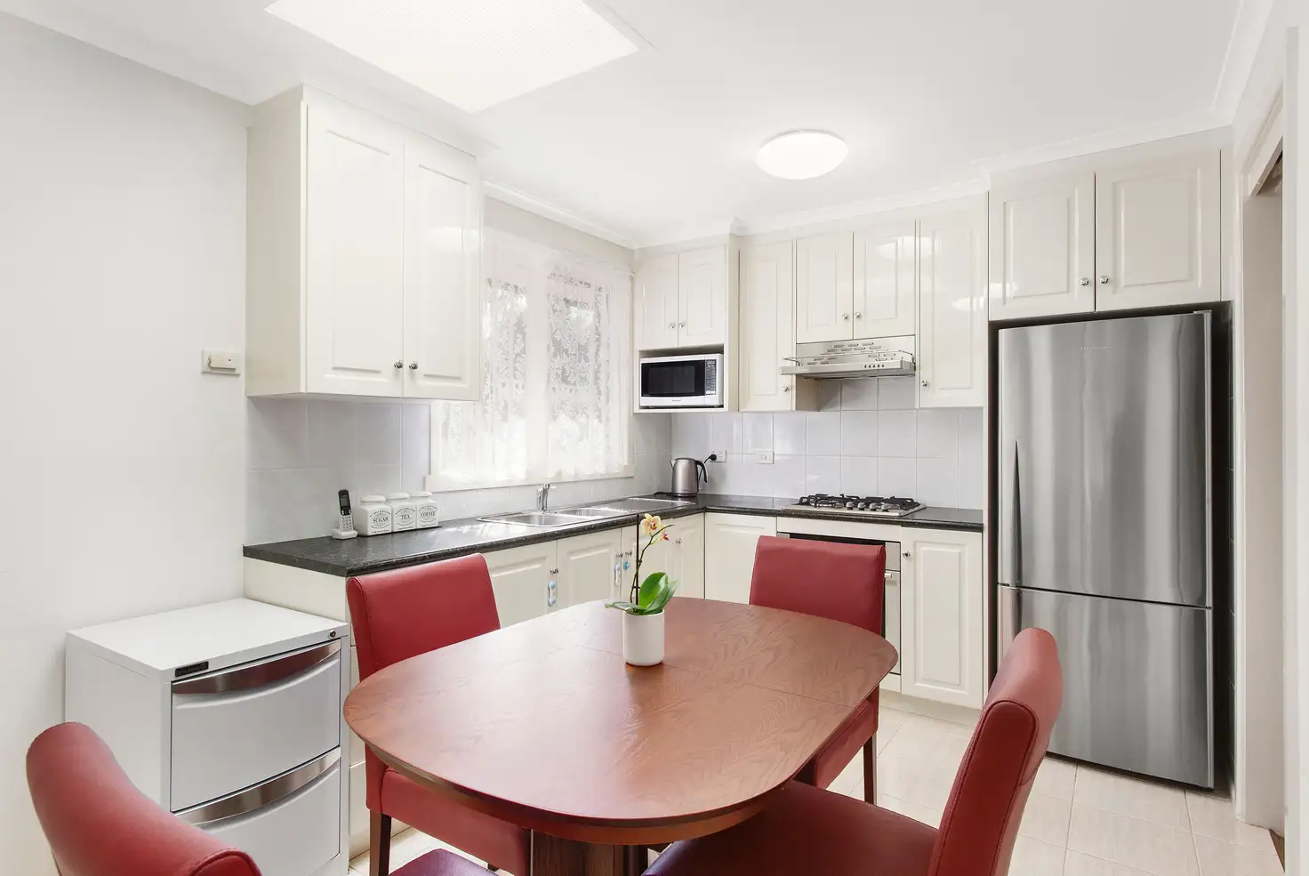 Main view of Homely unit listing, 2/219 Grange Road, Glen Huntly VIC 3163