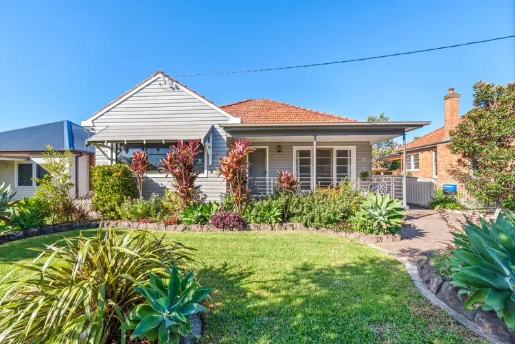 19 Carnley Avenue, New Lambton NSW 2305