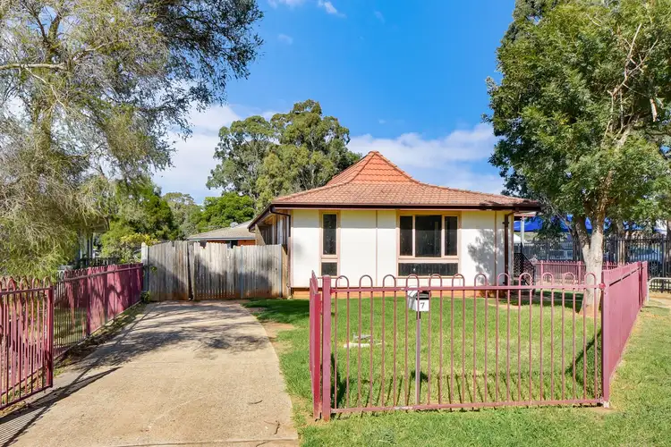 7 Elizabeth Way, Airds NSW 2560