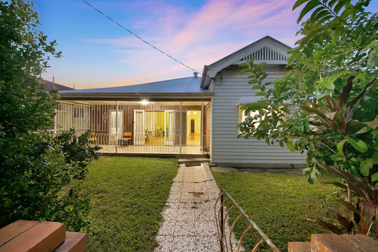 17 Ampthill Street, Highgate Hill QLD 4101