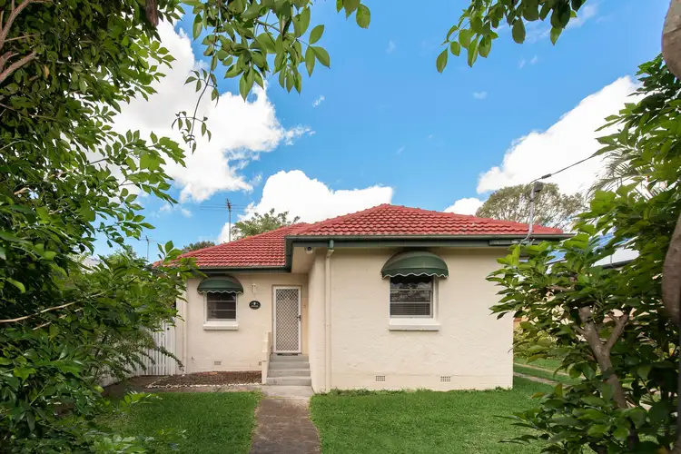 35 Adelaide Street, Carina QLD 4152