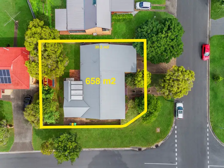52 Thomas Street, Camp Hill QLD 4152