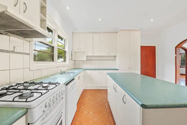 Fifth view of Homely house listing, 5 Garnett Street, Huntingdale VIC 3166