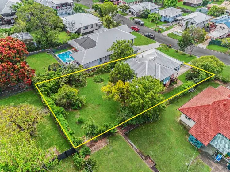 20 Jasper Street, Holland Park QLD 4121