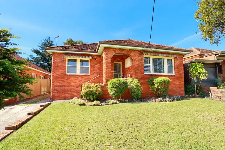 32 Grove Avenue, Penshurst NSW 2222