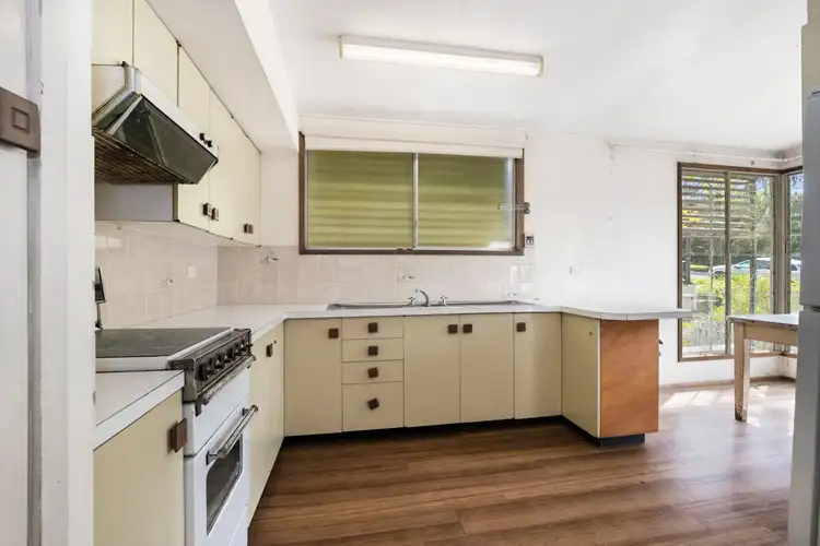 Sixth view of Homely house listing, 8 Outlook Crescent, Bardon QLD 4065