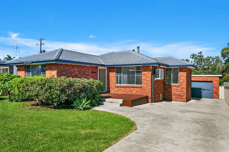 73 Griffiths Street, Oak Flats NSW 2529