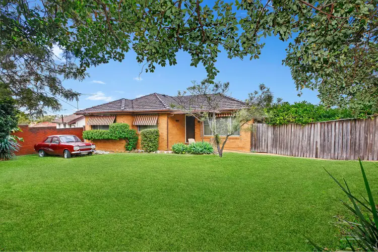 6 Lloyd Street, Greystanes NSW 2145