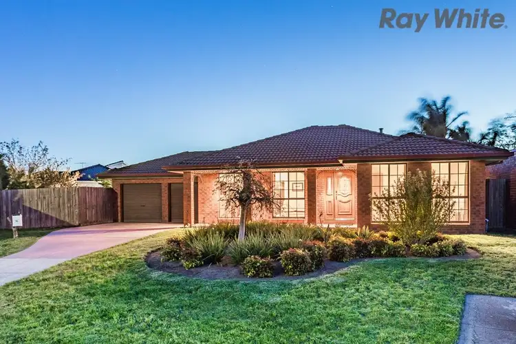 16 Constellation Court, Taylors Lakes VIC 3038