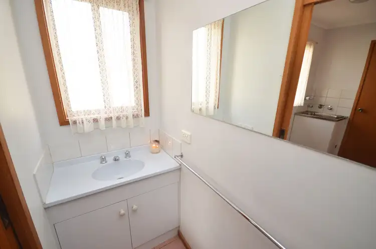 Fourth view of Homely unit listing, 5/106 Crossen Street, Echuca VIC 3564
