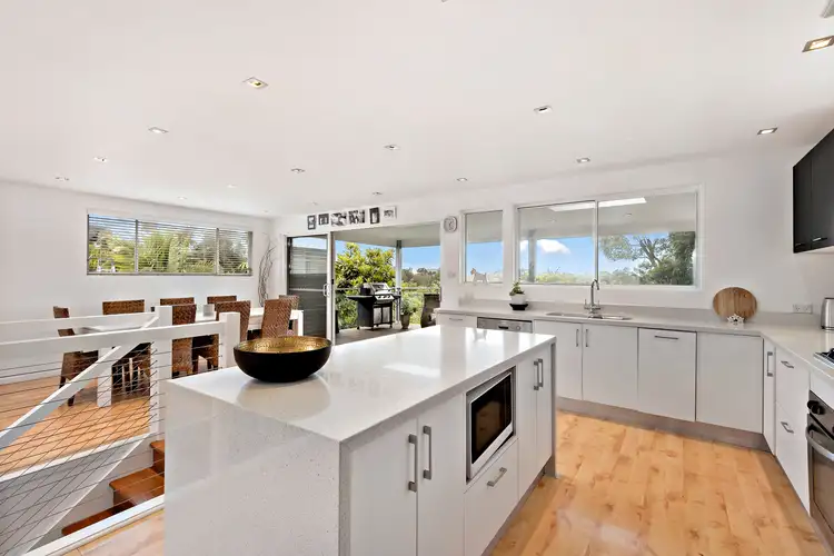 21 Lakeview Parade, Warriewood NSW 2102