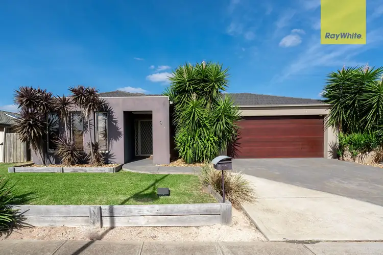 9 Tawrrific Street, Kurunjang VIC 3337