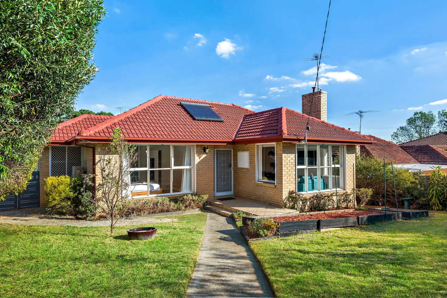 Main view of Homely townhouse listing, 1/142 Ferntree Gully Road, Oakleigh East VIC 3166