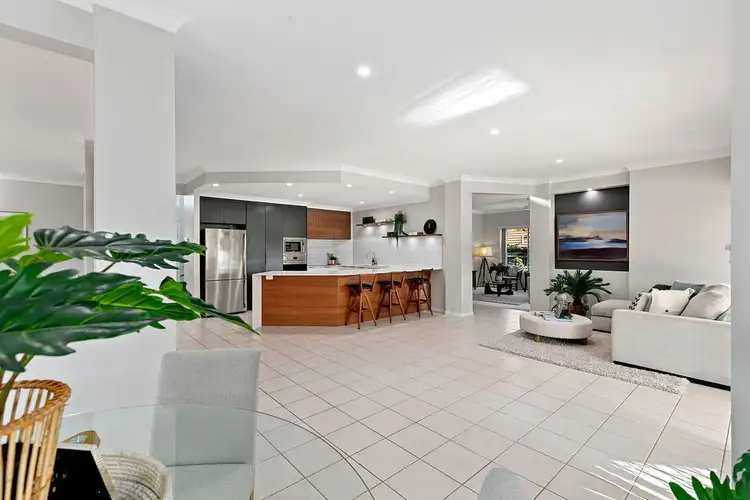 11 Cronin Drive, Wellington Point QLD 4160