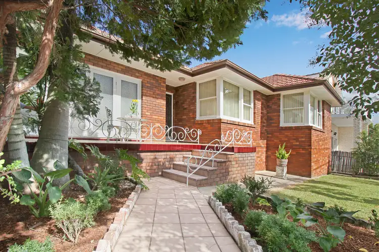 10 Caroline Street, Earlwood NSW 2206