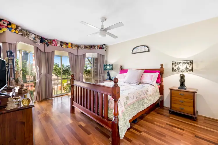 Fifth view of Homely house listing, 10 Penlow Court, Hillside VIC 3037