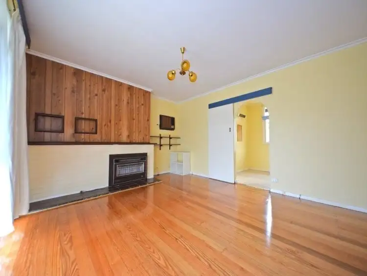 Fifth view of Homely house listing, 38 Illuka Crescent, Mount Waverley VIC 3149