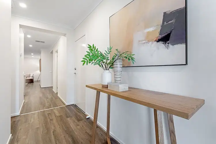Second view of Homely house listing, 32 Liewah Circuit, Craigieburn VIC 3064