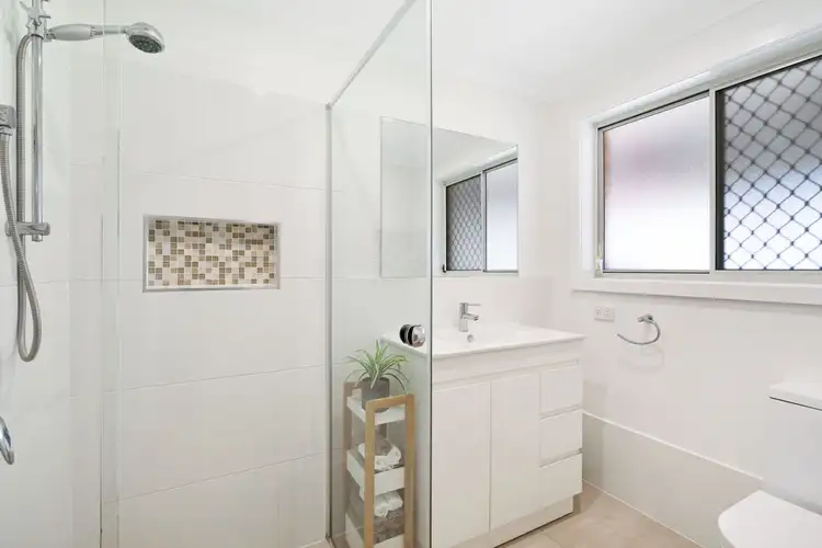 Sixth view of Homely house listing, 6 Breton Close, Tenambit NSW 2323