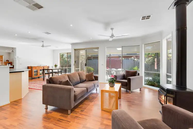 Fifth view of Homely house listing, 14 Stefans Court, Skye VIC 3977