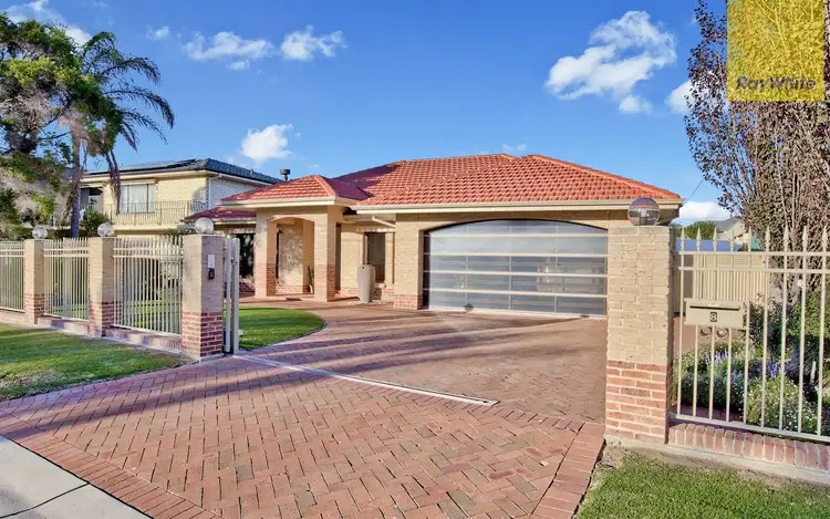 8 Pacific Parade, West Beach SA 5024