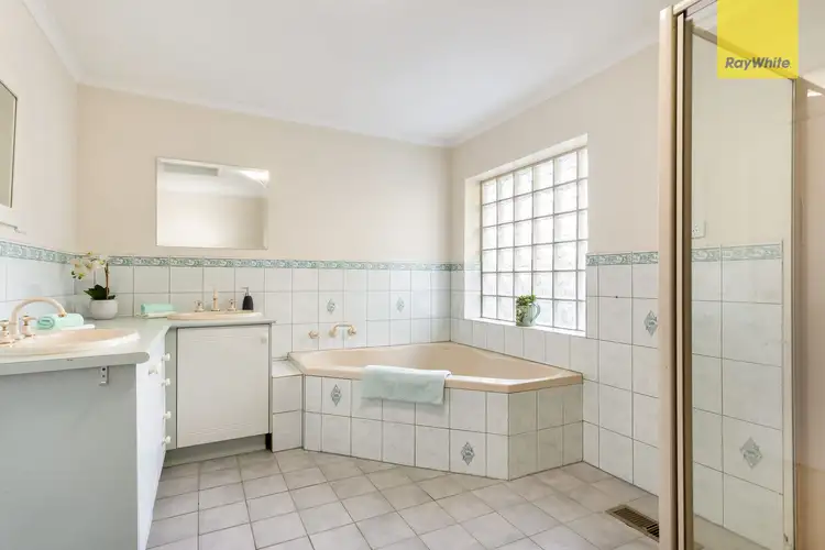 Fifth view of Homely house listing, 5 Cook Court, Sunbury VIC 3429