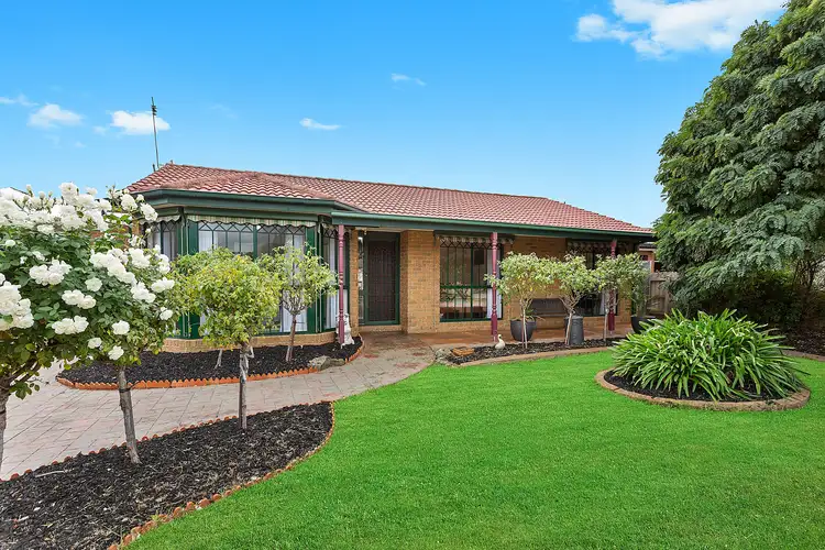45 Carbon Crescent, Mill Park VIC 3082
