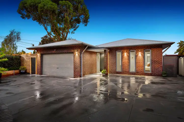 34 Frudal Crescent, Knoxfield VIC 3180