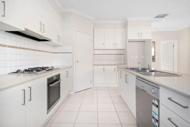 Fourth view of Homely house listing, 10 Reefton Court, South Morang VIC 3752