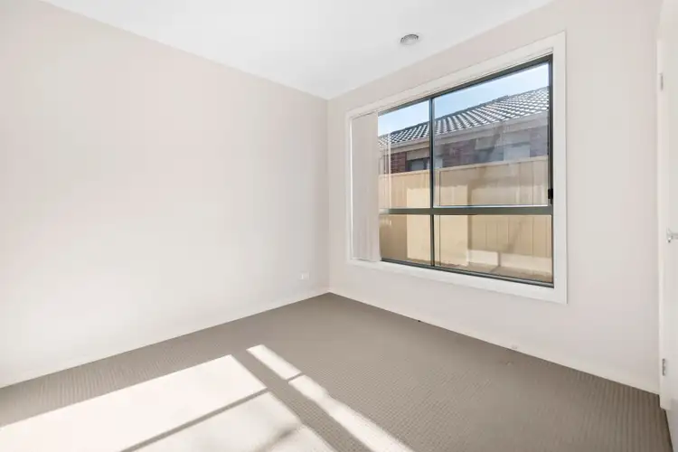 Fifth view of Homely house listing, 10 Reefton Court, South Morang VIC 3752