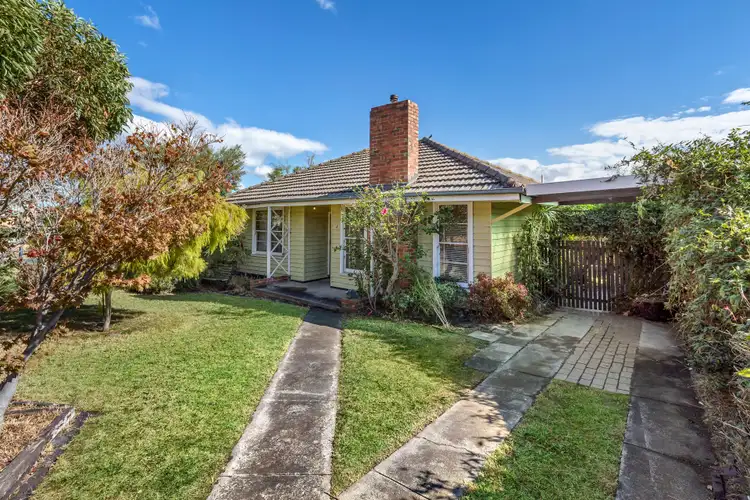3 Vernal Road, Oakleigh South VIC 3167