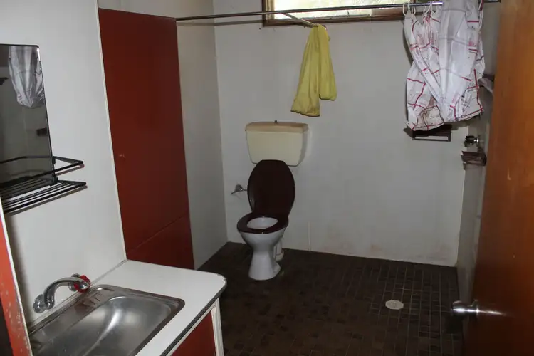 Sixth view of Homely house listing, 1 Graf Street, Condobolin NSW 2877