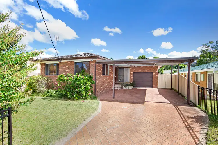 16 Delia Avenue, Budgewoi NSW 2262